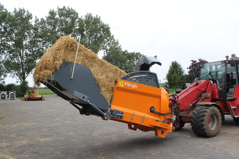 FlingK SH 2500 R halmspreder med roterbart blæserør